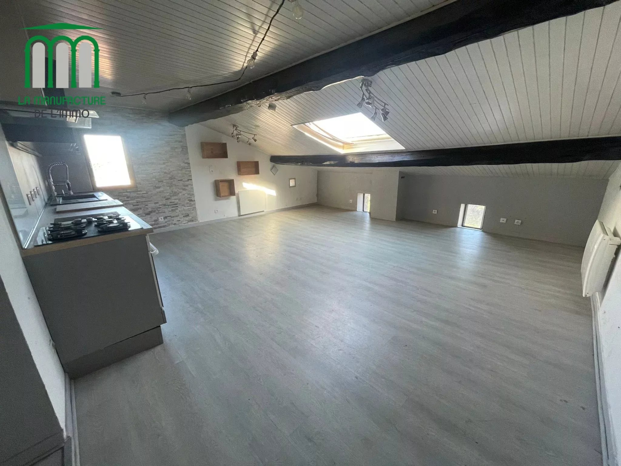 3 pièces 46,30M2 carrez/ 80,63M2 au sol -Saint-Etienne – Technopole.