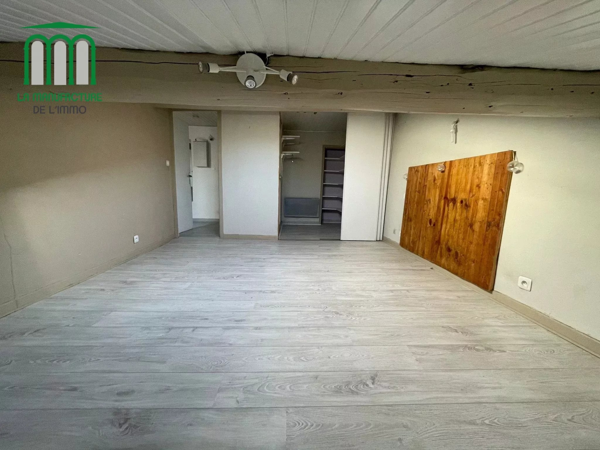 3 pièces 46,30M2 carrez/ 80,63M2 au sol -Saint-Etienne – Technopole.