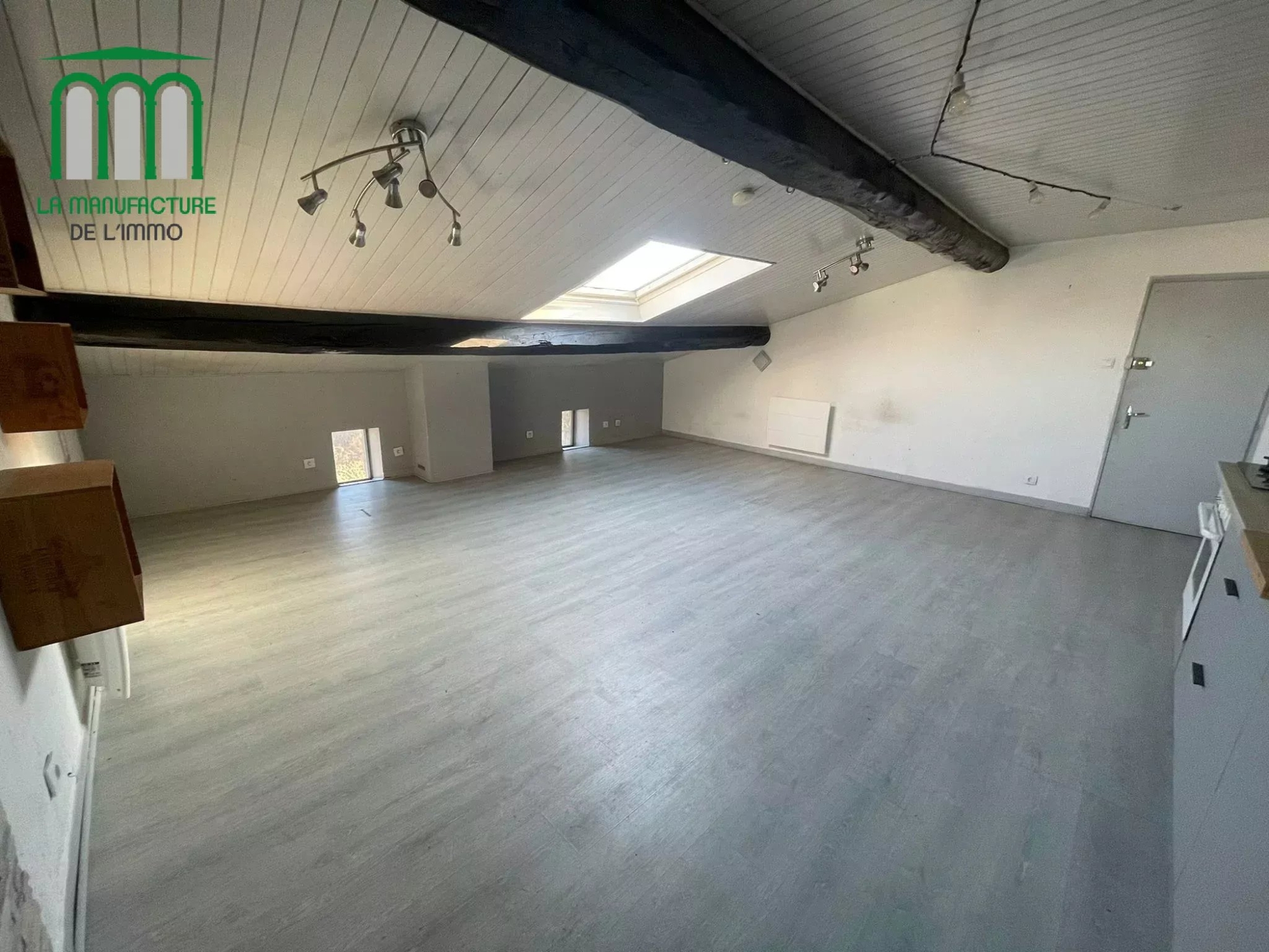 3 pièces 46,30M2 carrez/ 80,63M2 au sol -Saint-Etienne – Technopole.
