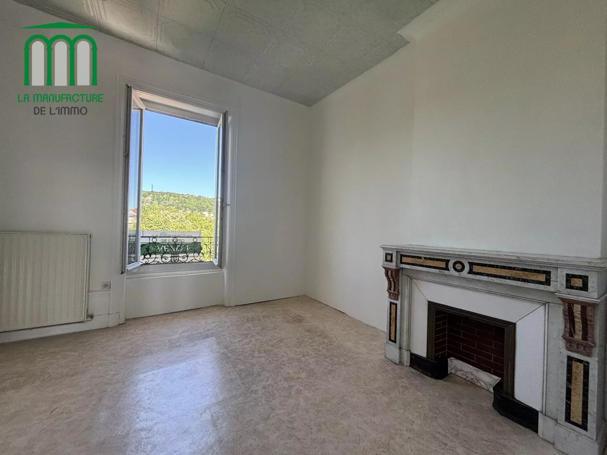 SAINT ETIENNE SECTEUR CITE DU DESIGN CARNOT – T4 de 82.47 m2 – 3 CHAMBRES + 2 GRENIERS + CAVE