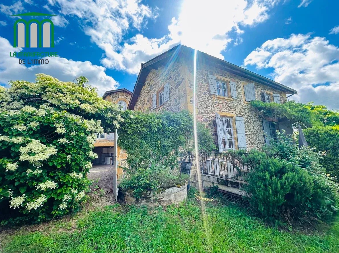 Superbe propriété en pierres dorées -5/6 chambres – piscine – Le Badier/ Letra