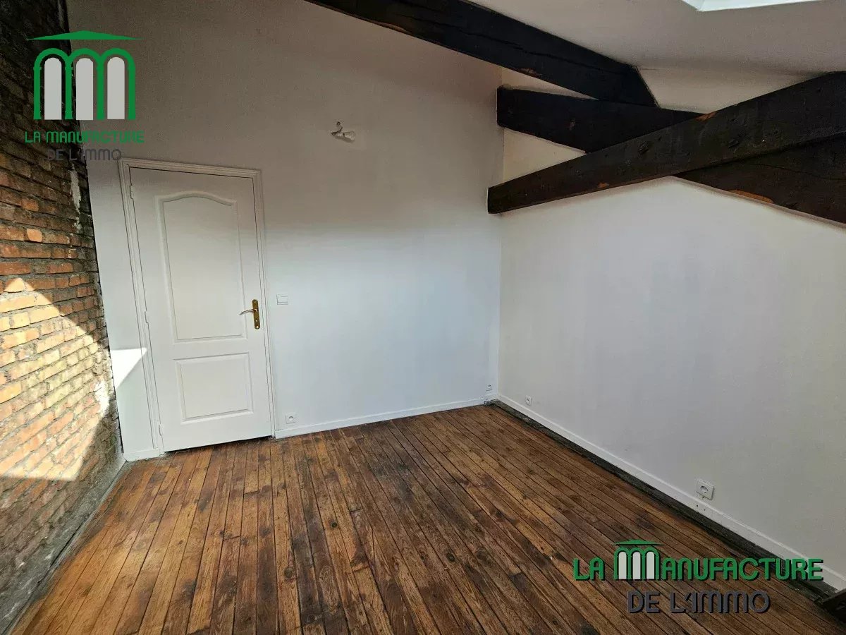 Appartement de caractère de type T3 de 53 m² Carrez et 84 m² au sol – Prox. Châteaucreux