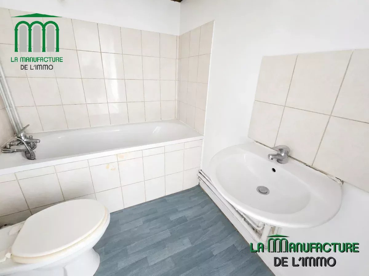 Appartement de caractère de type T3 de 53 m² Carrez et 84 m² au sol – Prox. Châteaucreux