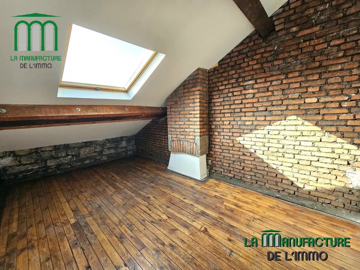 Appartement de caractère de type T3 de 53 m² Carrez et 84 m² au sol – Prox. Châteaucreux