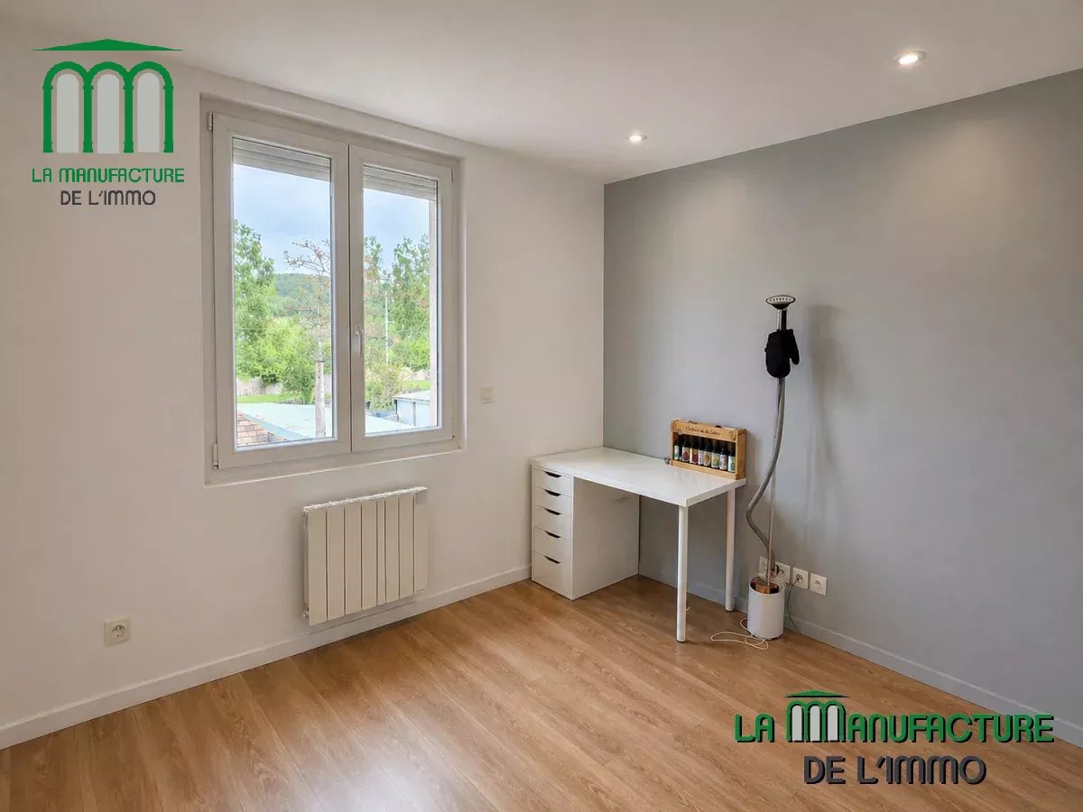 F3 traversant de 69 m² belle piece de vie de 34 m²