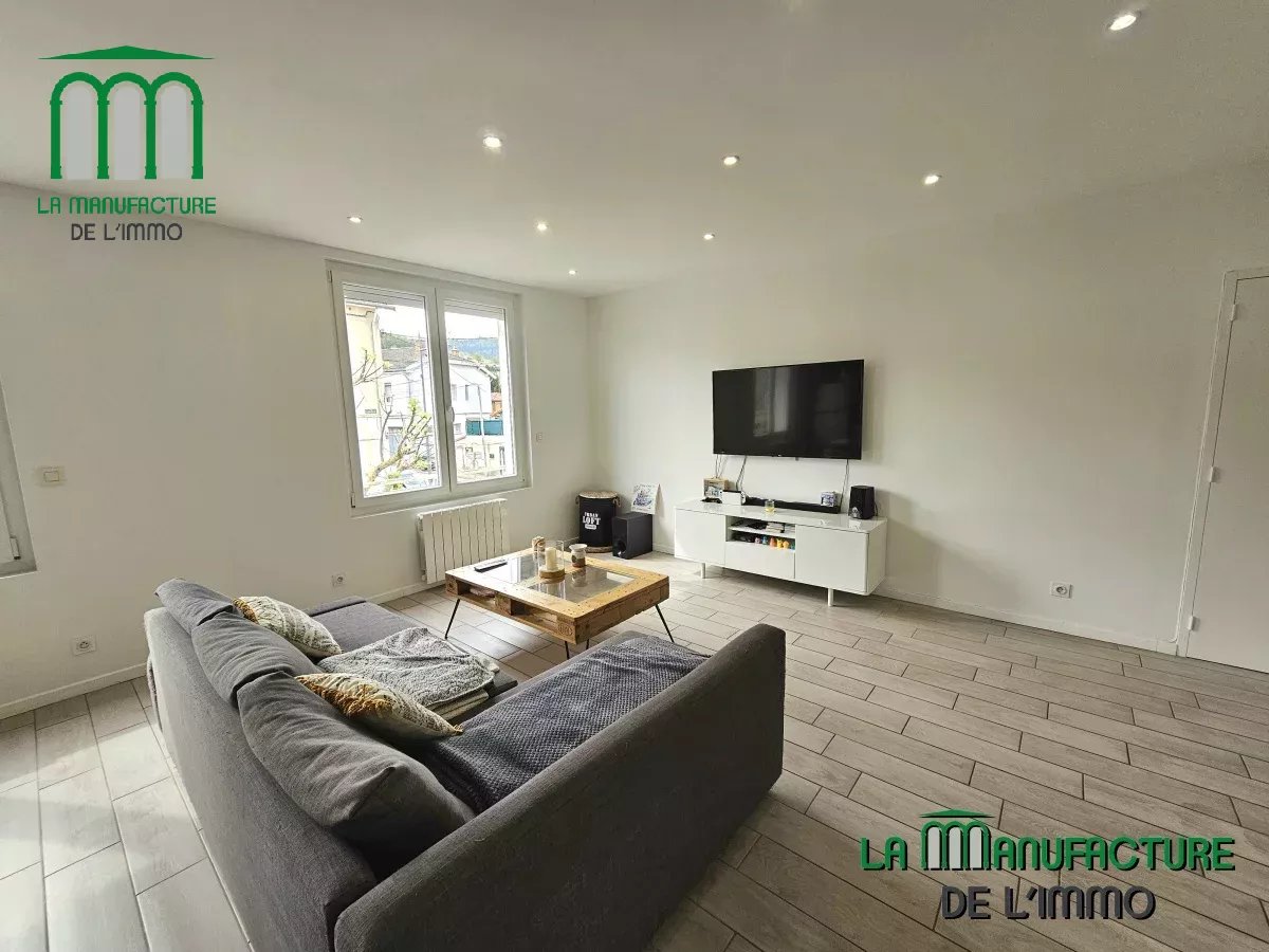 F3 traversant de 69 m² belle piece de vie de 34 m²