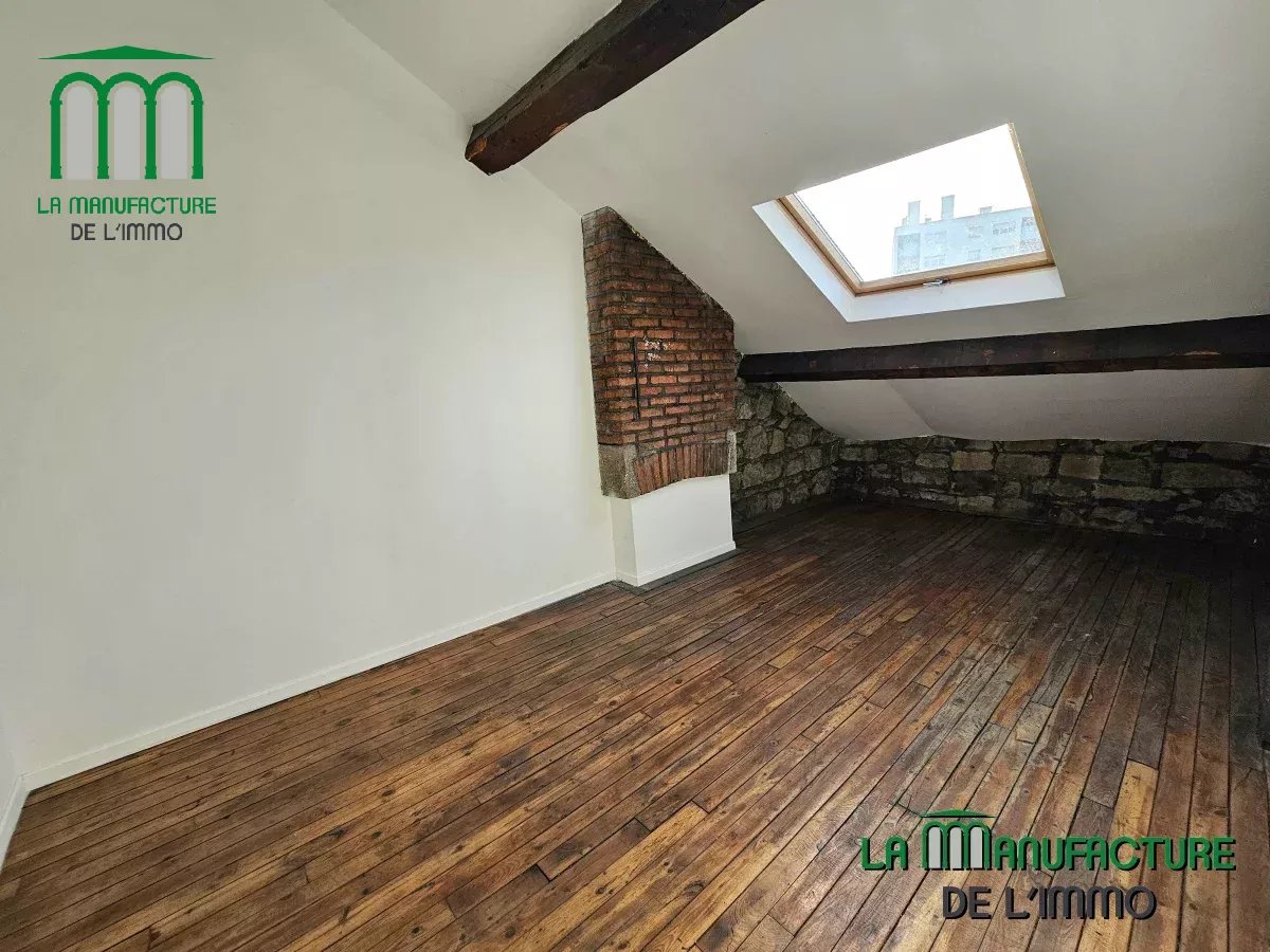 Appartement de caractère de type T3 de 53 m² Carrez et 84 m² au sol – Prox. Châteaucreux