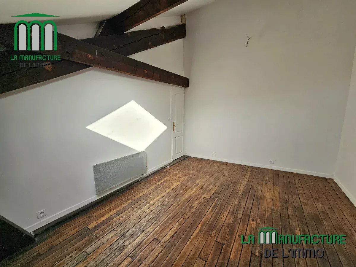 Appartement de caractère de type T3 de 53 m² Carrez et 84 m² au sol – Prox. Châteaucreux