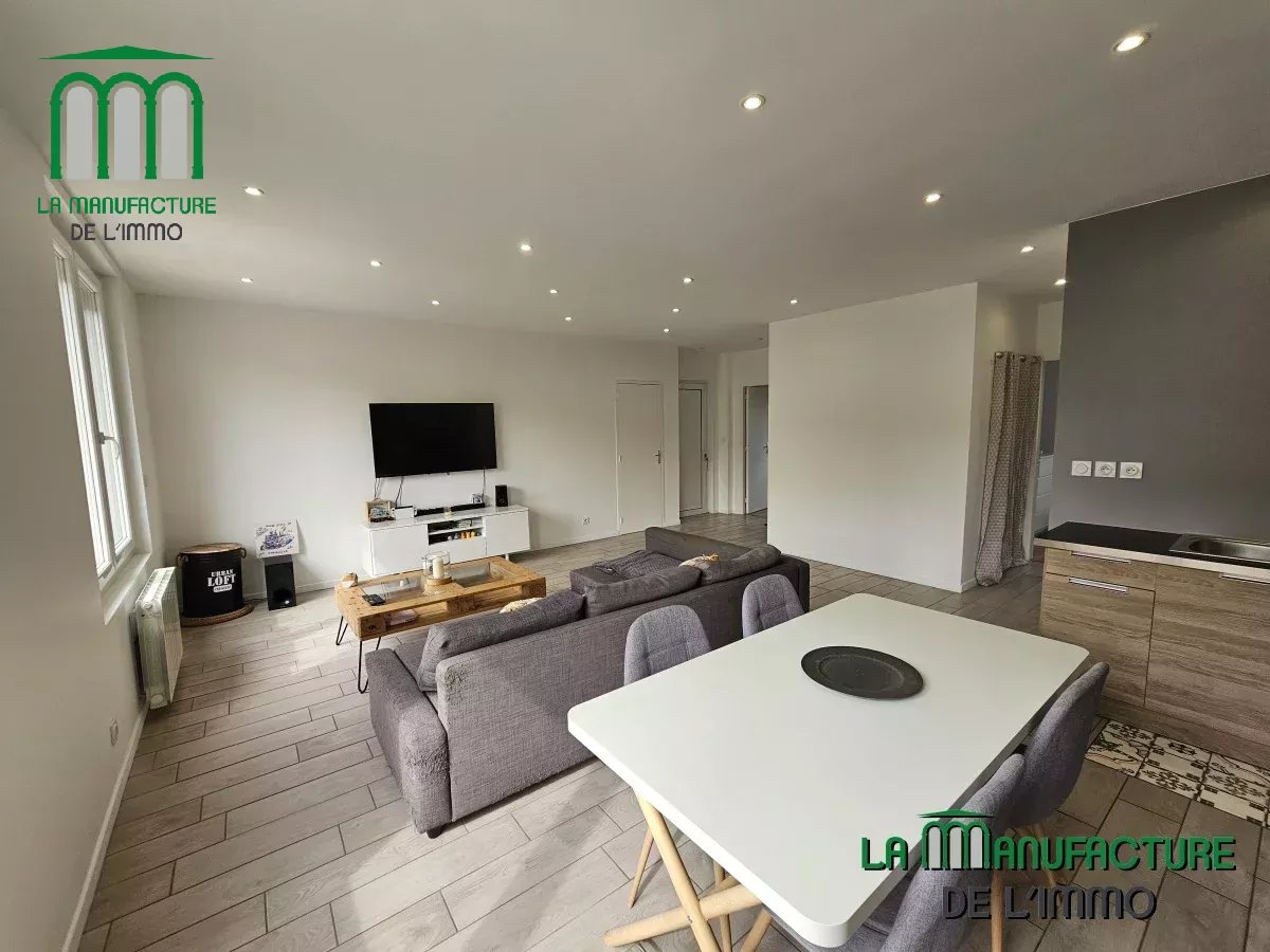 F3 traversant de 69 m² belle piece de vie de 34 m²
