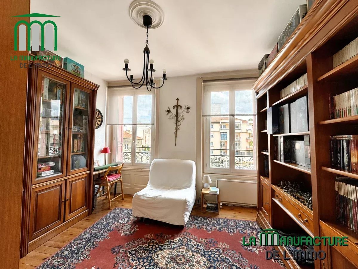 f5 172,91 m² carrez, terrasse, garage – firminy centre-ville – ideal grande famille