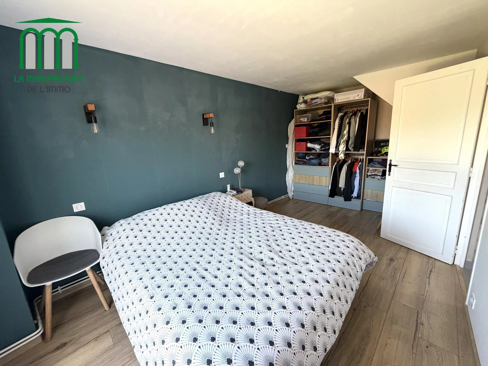 Maison de ville de 82 m² avec terrasse et jardin de 126 m² / le chambon-feugerolles-secteur Gaffard.