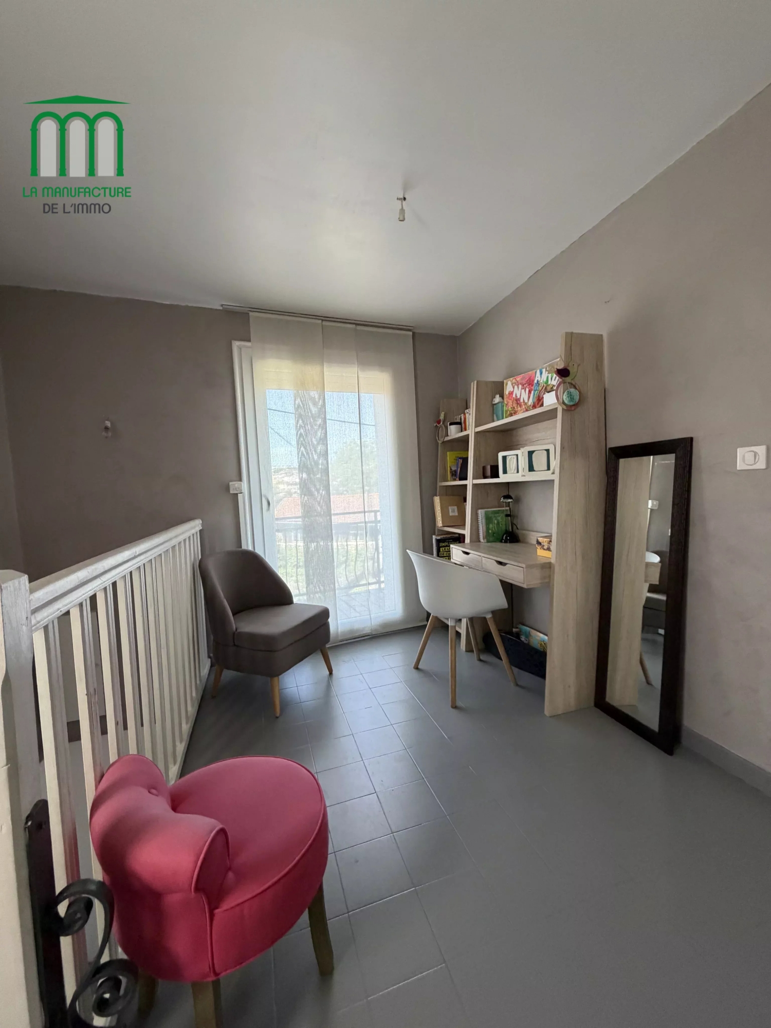 Maison de ville de 82 m² avec terrasse et jardin de 126 m² / le chambon-feugerolles-secteur Gaffard.