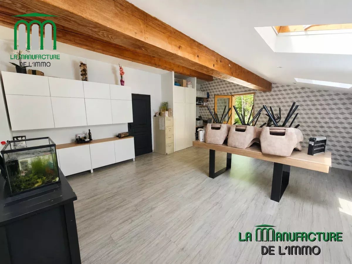 Maison individuelle 164 m² + piscine, grand garage et terrasse / La Ricamarie / Idéal famille ou artisan