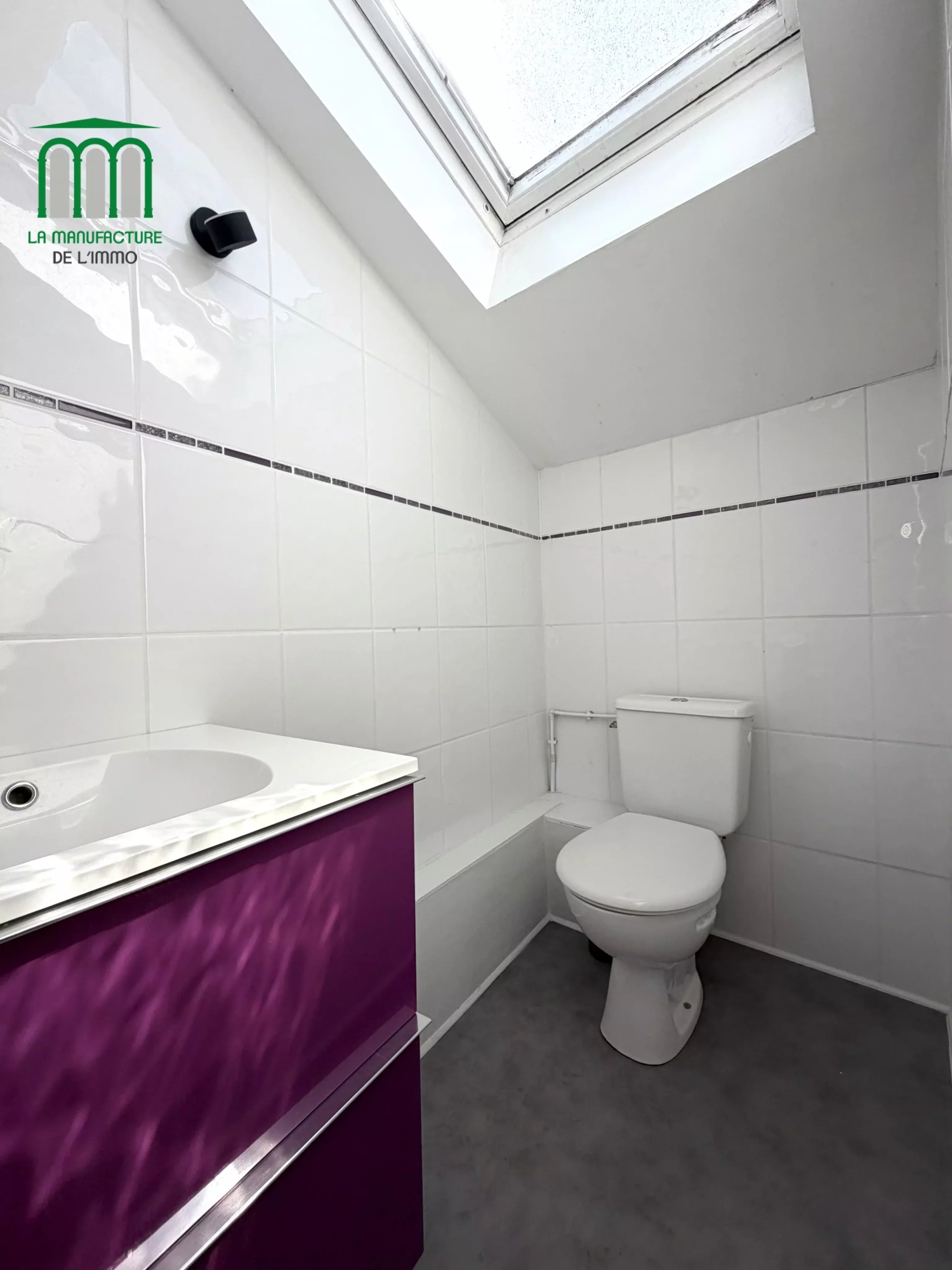 Maison de ville de 82 m² avec terrasse et jardin de 126 m² / le chambon-feugerolles-secteur Gaffard.