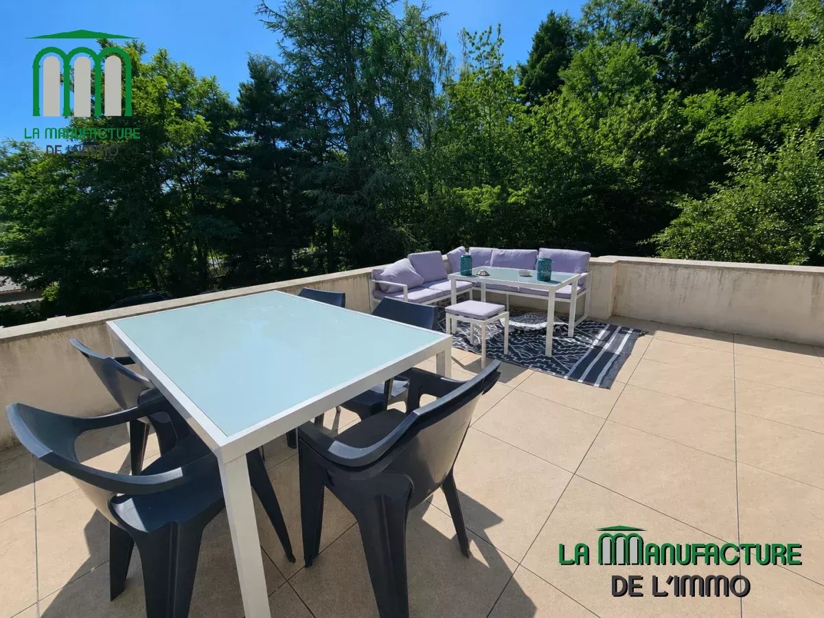 Maison individuelle 164 m² + piscine, grand garage et terrasse / La Ricamarie / Idéal famille ou artisan
