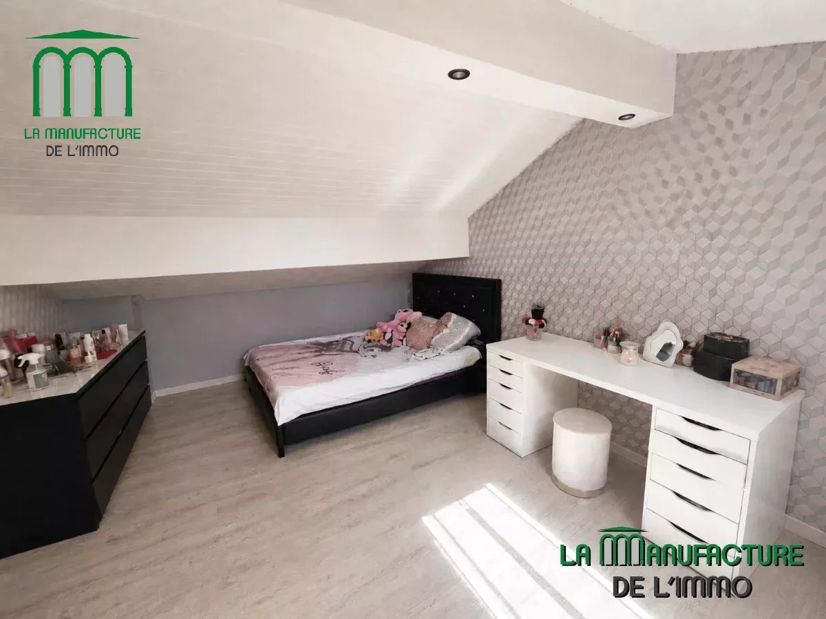 Maison individuelle 164 m² + piscine, grand garage et terrasse / La Ricamarie / Idéal famille ou artisan