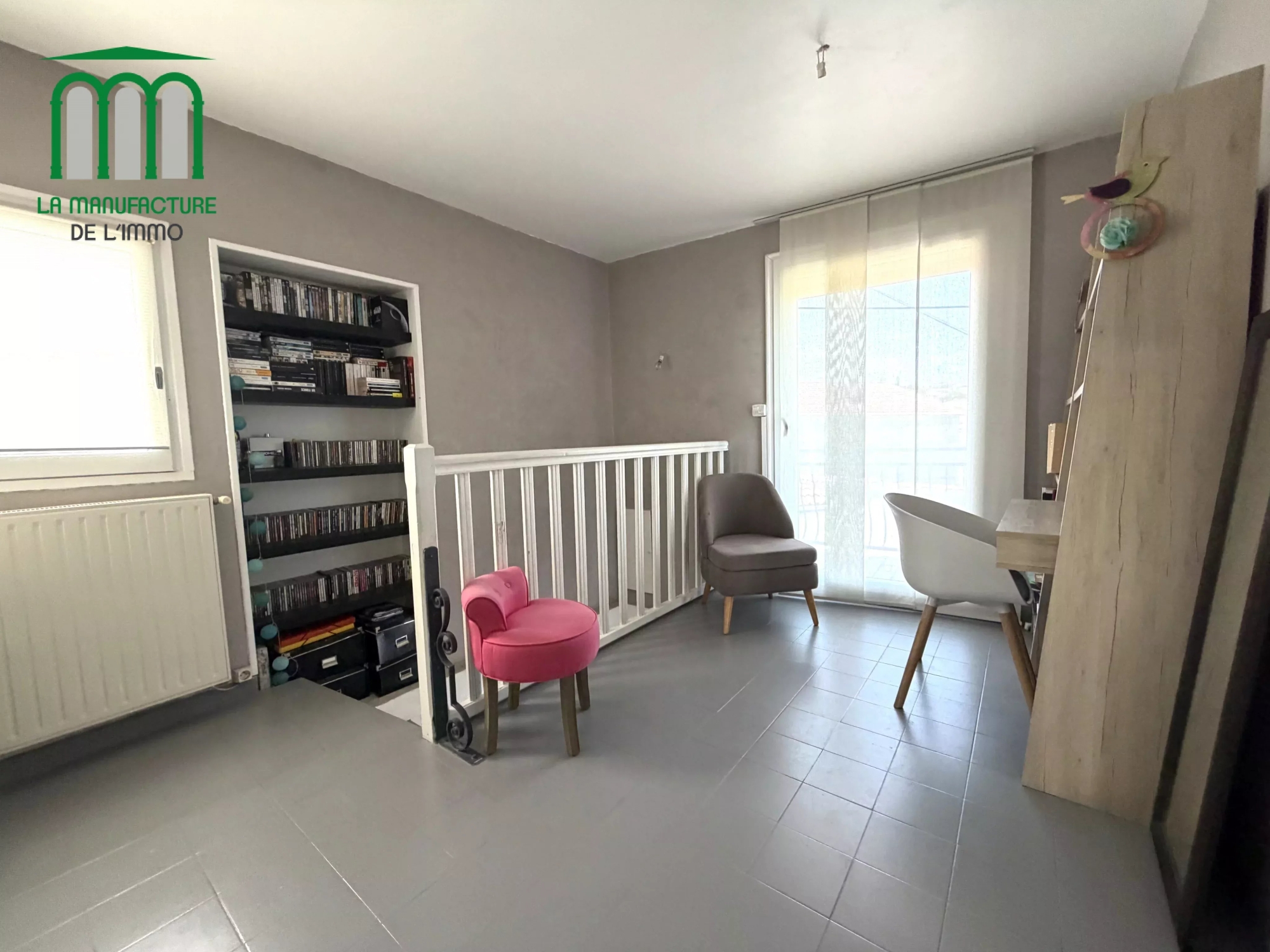 Maison de ville de 82 m² avec terrasse et jardin de 126 m² / le chambon-feugerolles-secteur Gaffard.