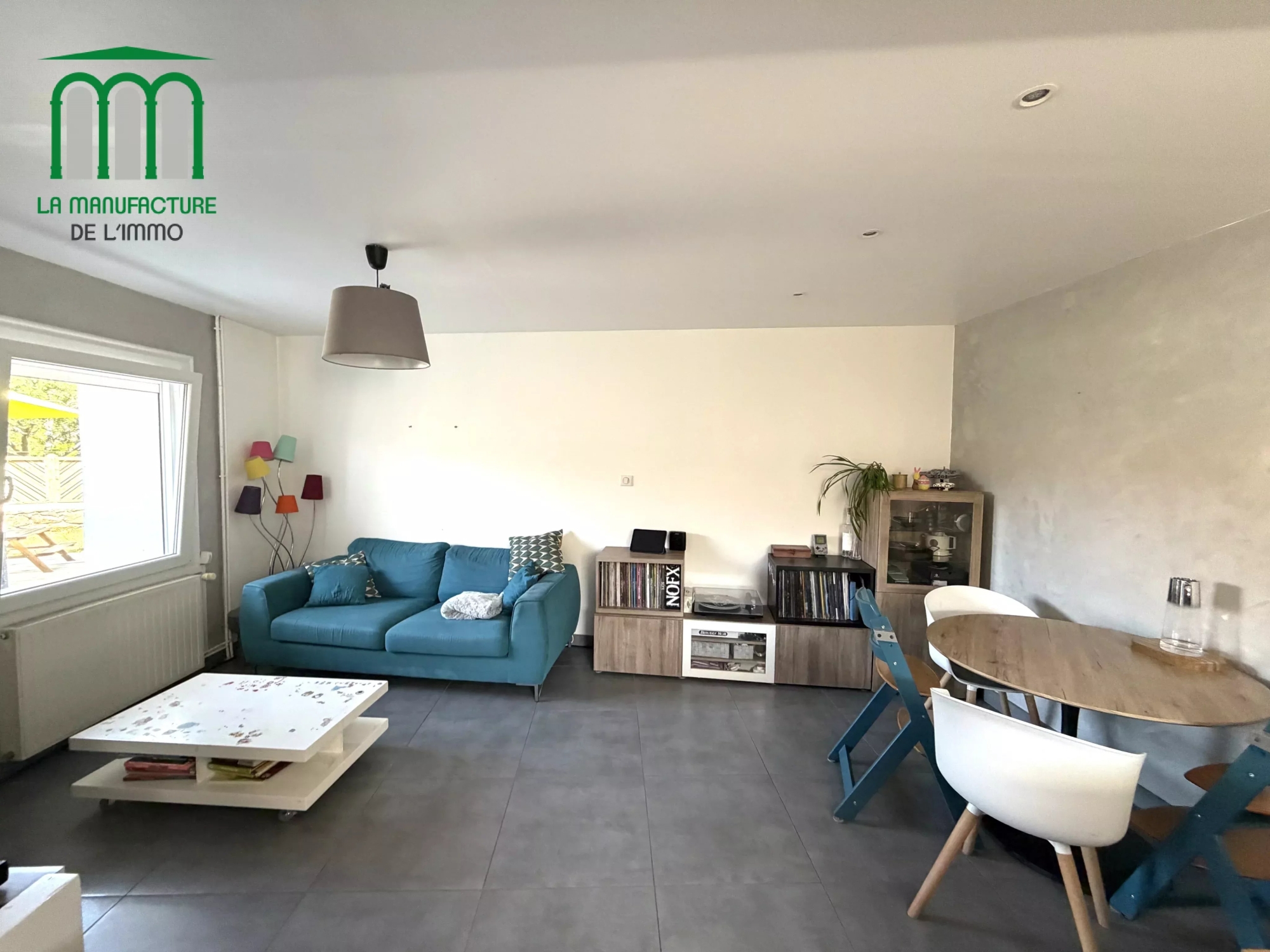 Maison de ville de 82 m² avec terrasse et jardin de 126 m² / le chambon-feugerolles-secteur Gaffard.