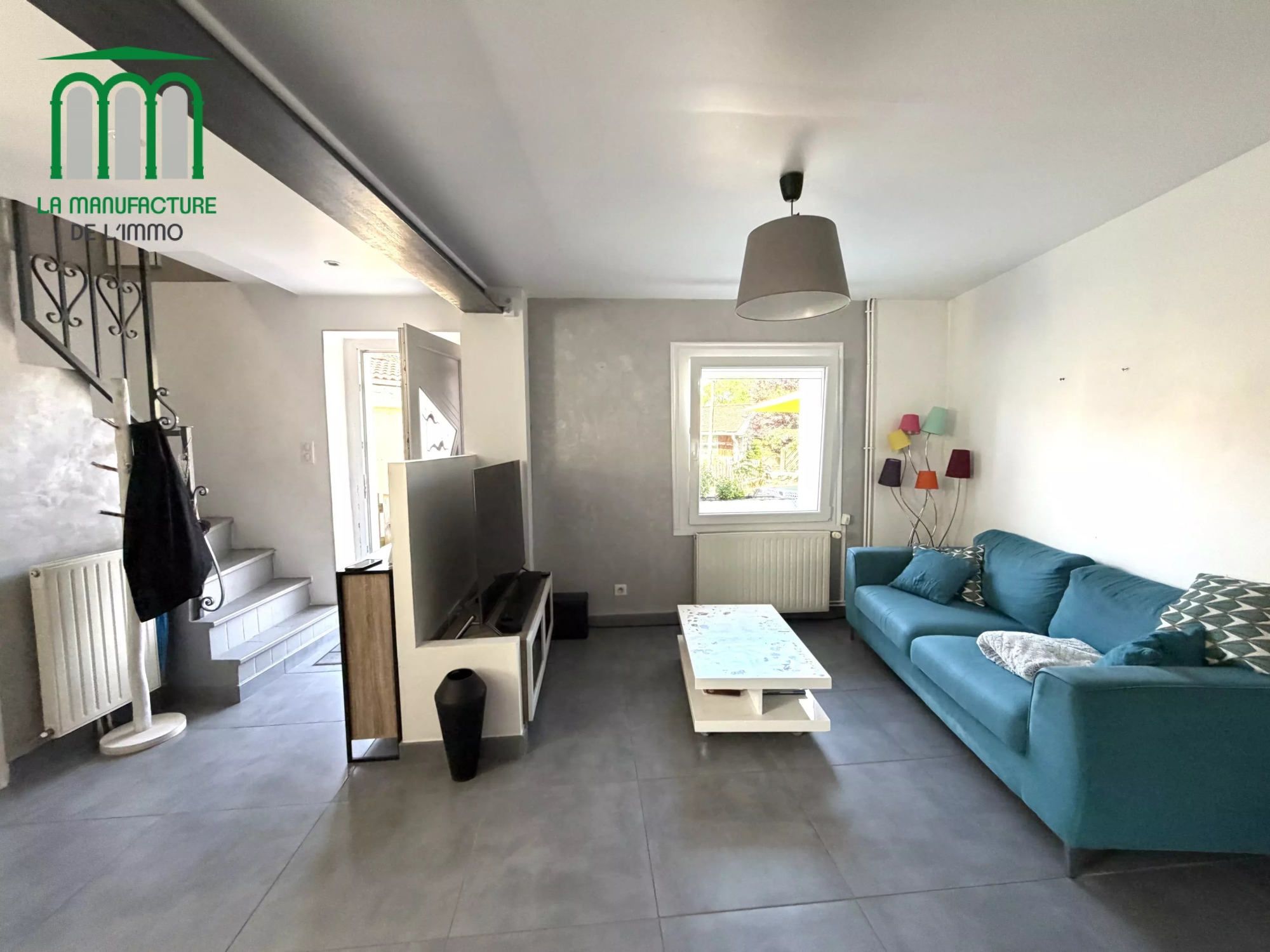 Maison de ville de 82 m² avec terrasse et jardin de 126 m² / le chambon-feugerolles-secteur Gaffard.