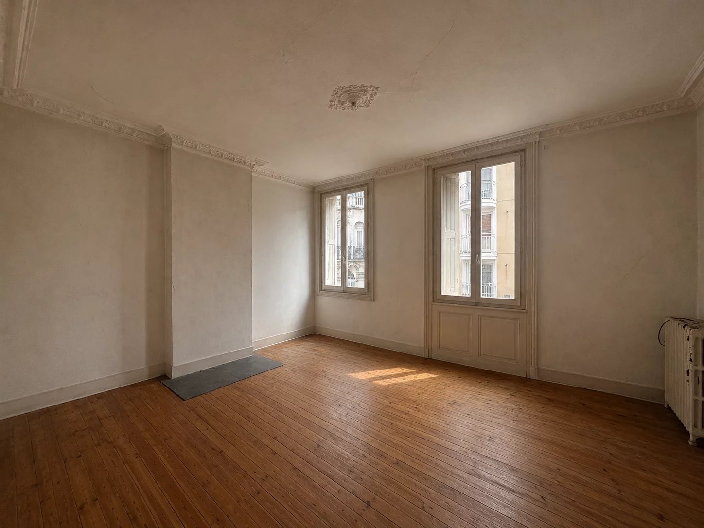 Appartement T6 145M² à rénover avec jardin privatif