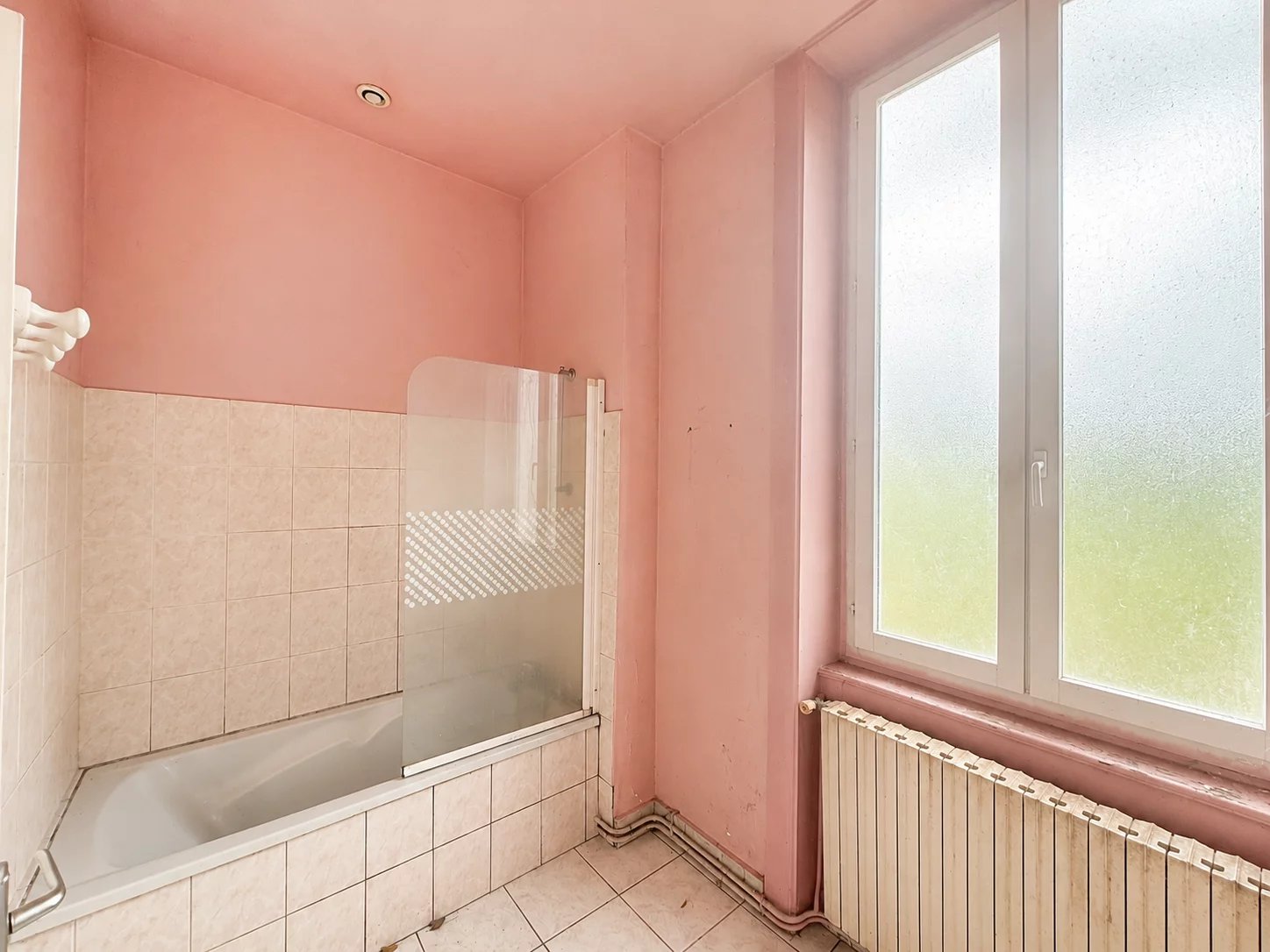Appartement T6 145M² à rénover avec jardin privatif