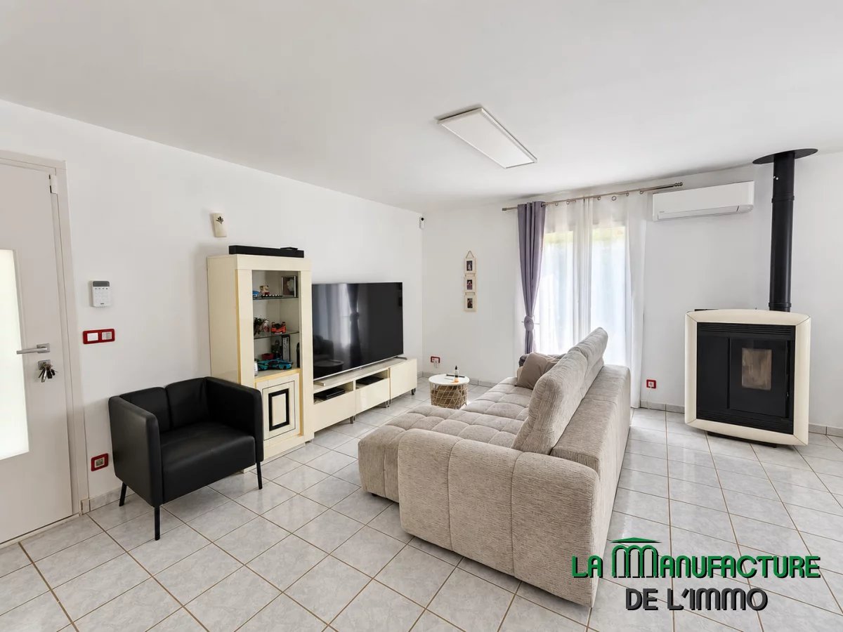 maison 85,97 m² habitable (170 m² au sol total) + terrasses, sous-sol et jardin la ricamarie secteur calme ideal famille