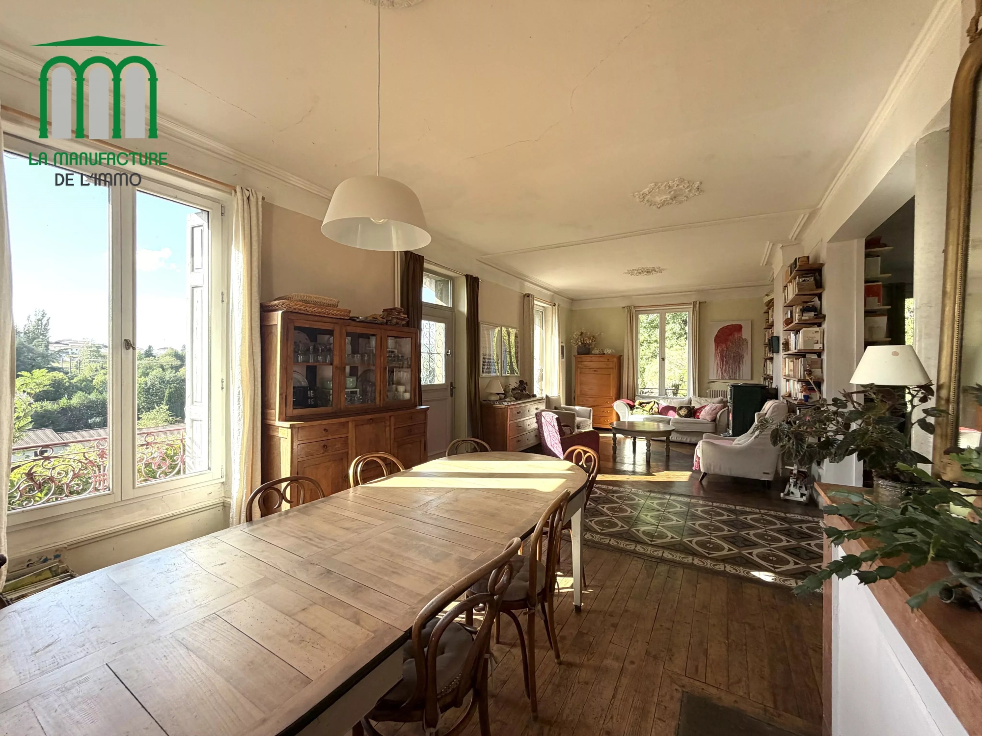 Maison bourgeoise de 1906 – 297.93 m² habitables – parcelle de terrain de 2480 m²- secteur Cotatay / La Pouratt’e