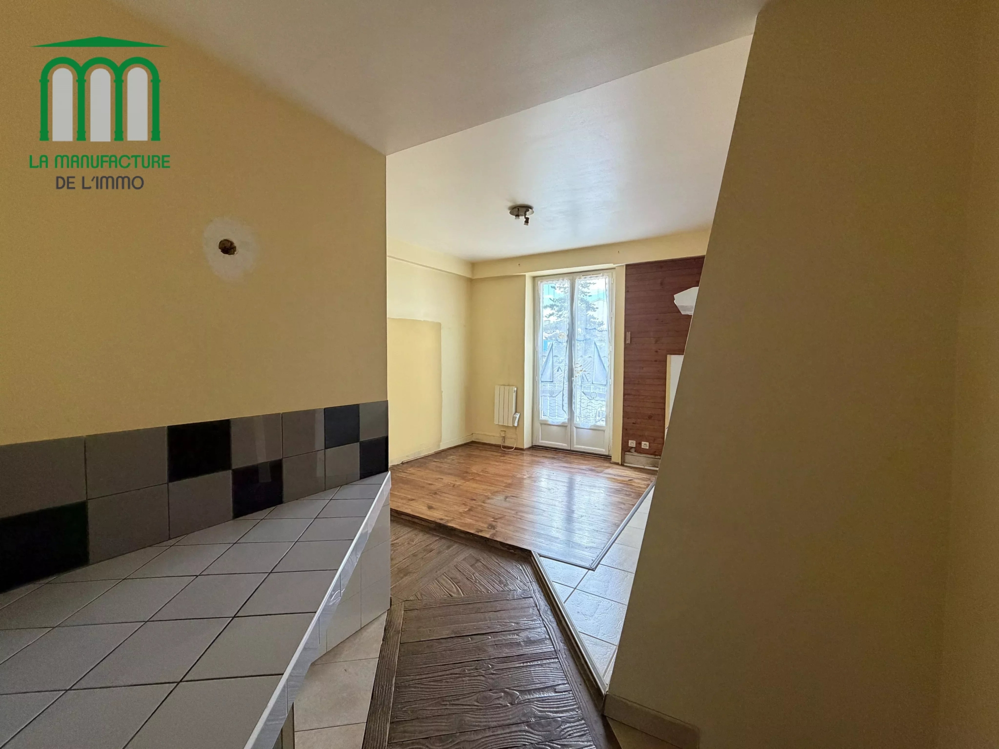 Appartement F3 – 72,58M2 – 2 Caves – Garage – Saint-Etienne/ Bergson – La Terrasse