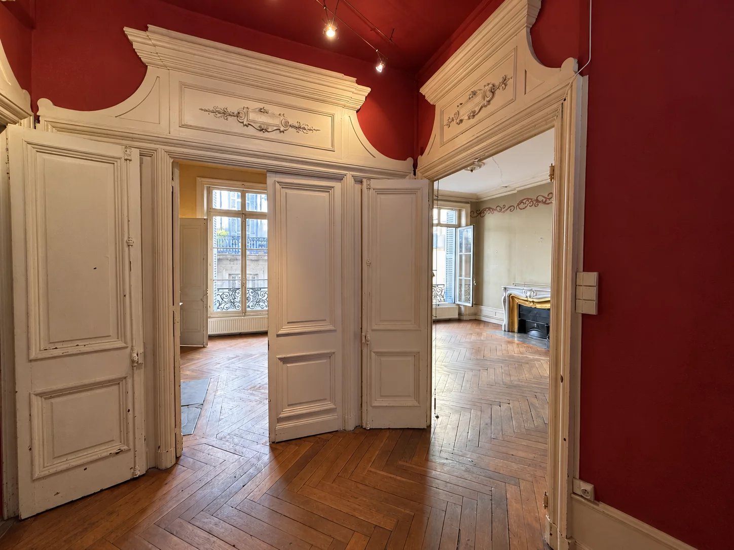 Secteur Hôtel de ville appartement T3 à rénover