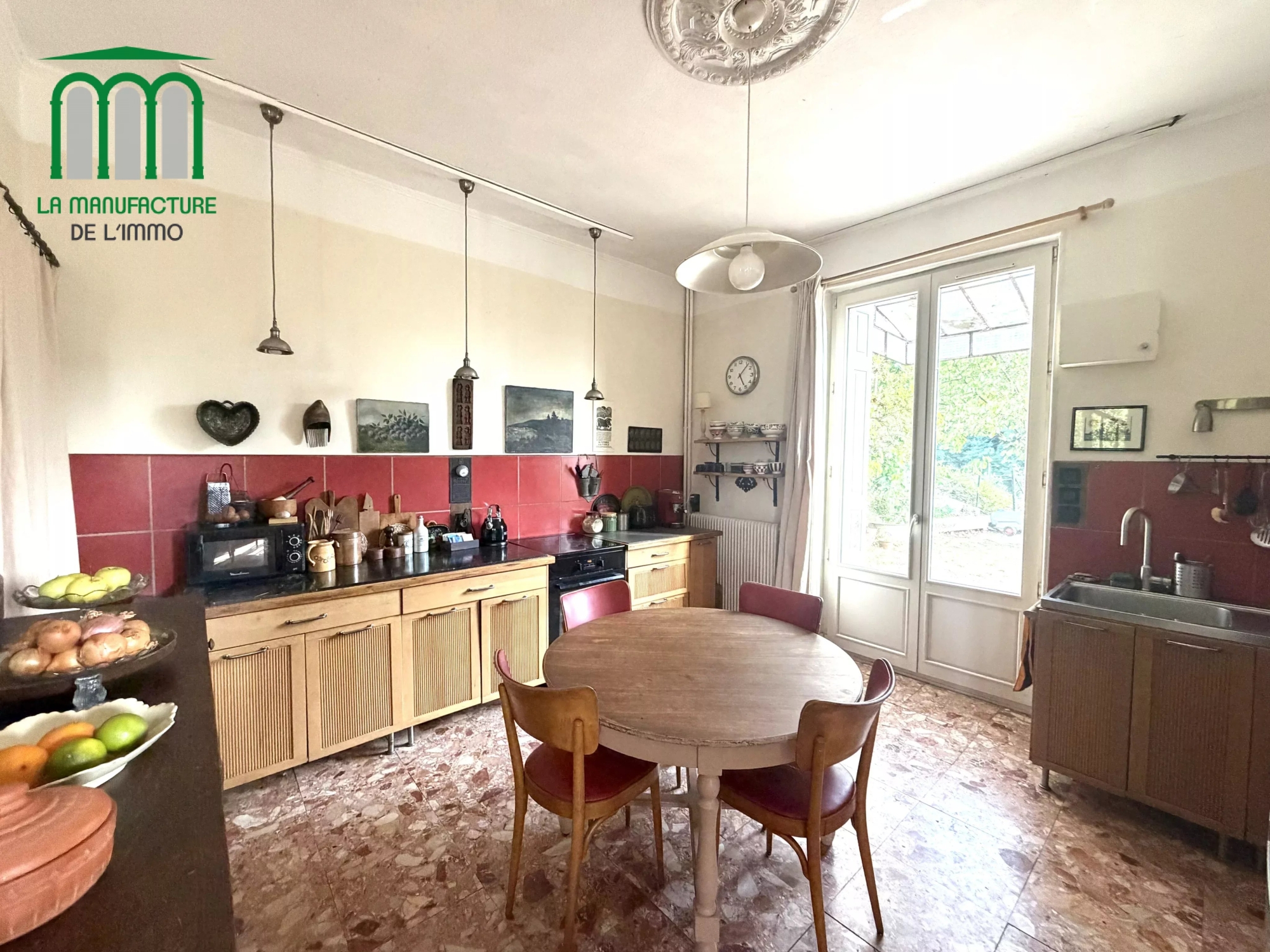 Maison bourgeoise de 1906 – 297.93 m² habitables – parcelle de terrain de 2480 m²- secteur Cotatay / La Pouratt’e