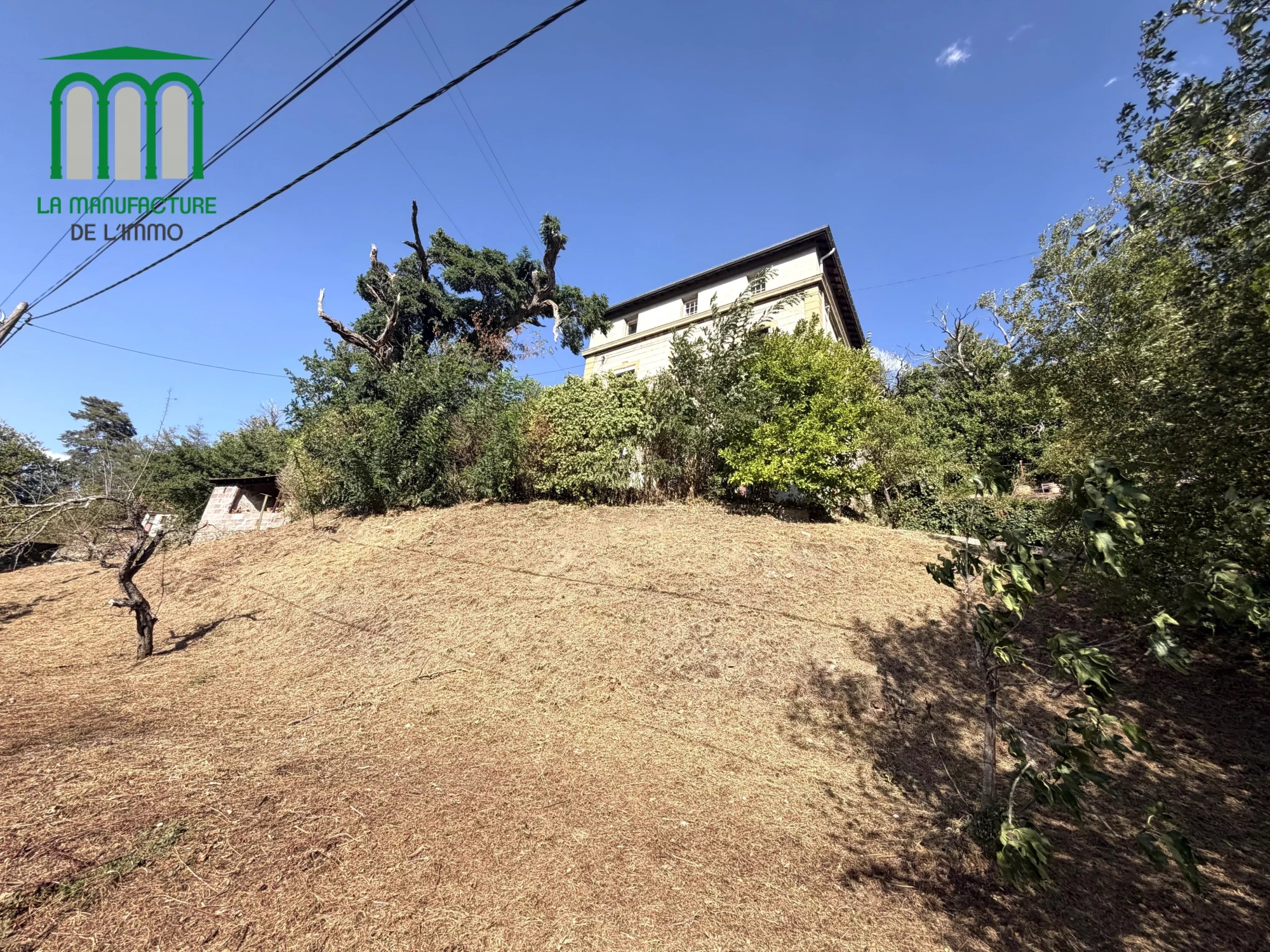 Maison bourgeoise de 1906 – 297.93 m² habitables – parcelle de terrain de 2480 m²- secteur Cotatay / La Pouratt’e