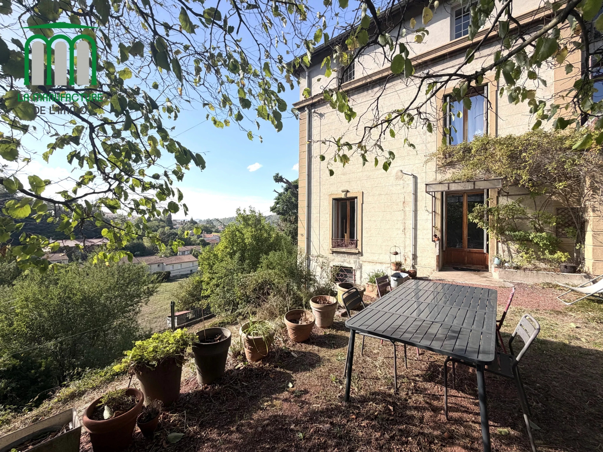 Maison bourgeoise de 1906 – 297.93 m² habitables – parcelle de terrain de 2480 m²- secteur Cotatay / La Pouratt’e