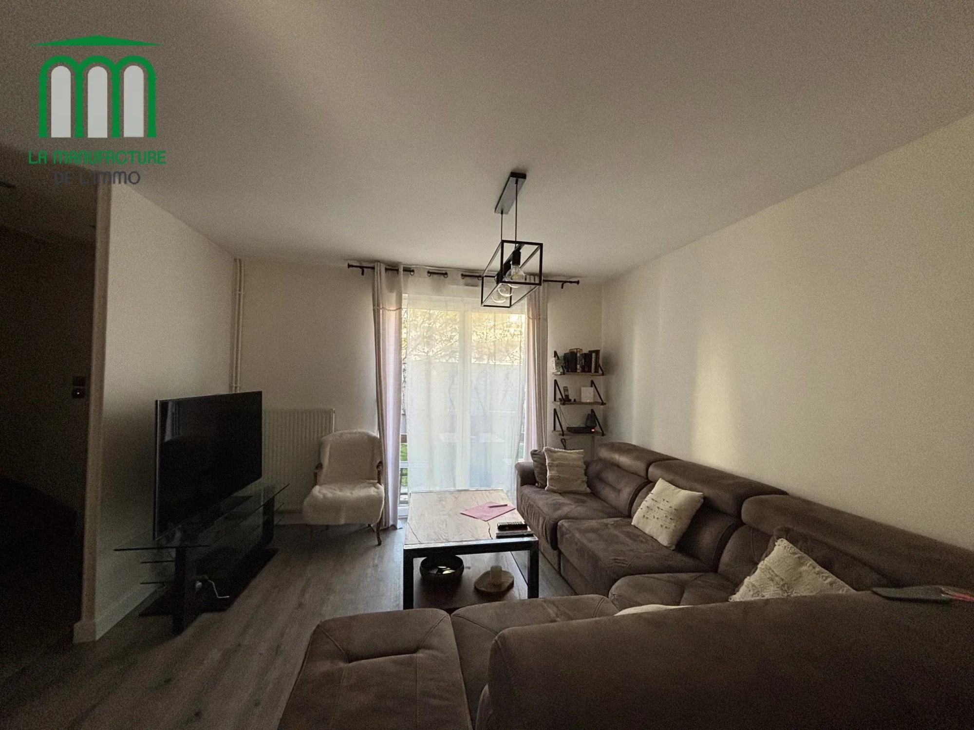 SAINT ETIENNE HAUTS DE JACQUARD – Maison T4 mitoyenne d’un côté de 81,28m² avec jardin + garage