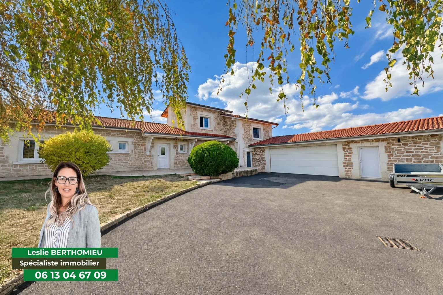 Maison individuelle 175m2 à Beauzac sur parcelle de 1628m2 avec piscine