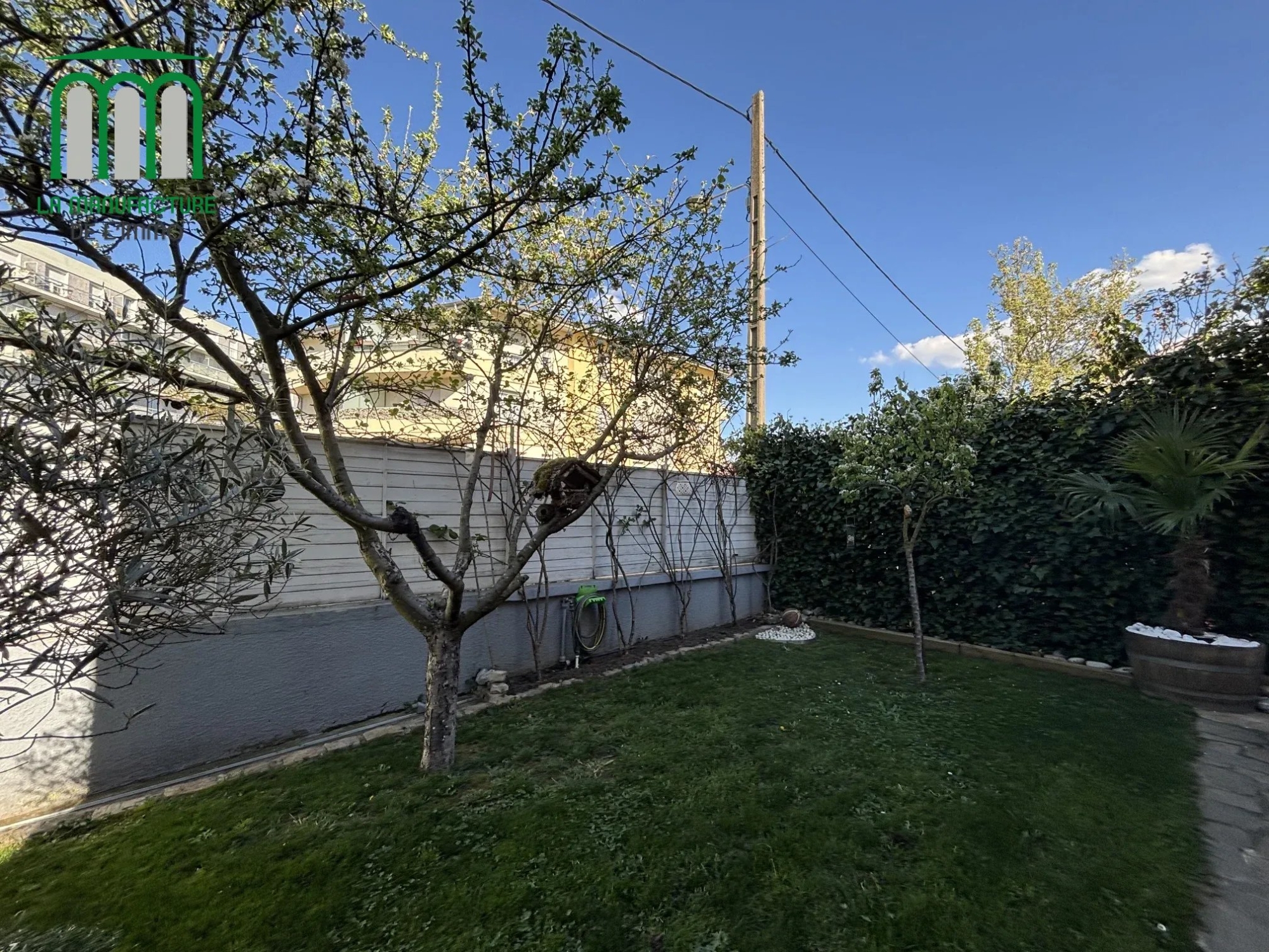 SAINT ETIENNE HAUTS DE JACQUARD – Maison T4 mitoyenne d’un côté de 81,28m² avec jardin + garage