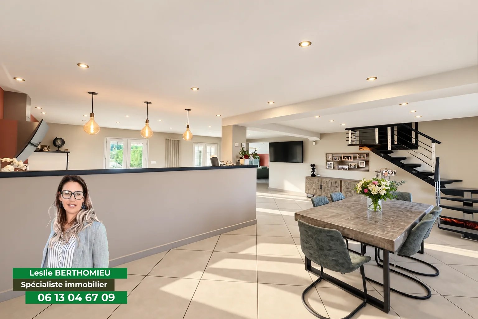 Maison individuelle 175m2 à Beauzac sur parcelle de 1628m2 avec piscine