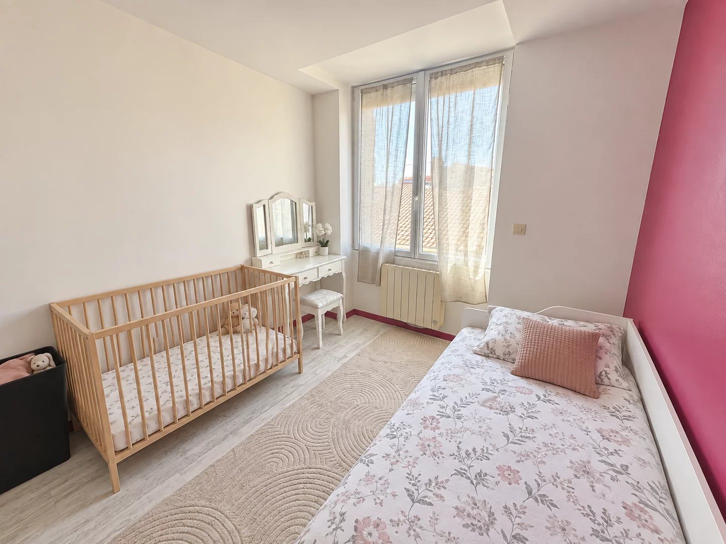 Maison de ville de type F5 de 107.39 m² habitable avec tropezienne , bourg de Saint-Just-Malmont