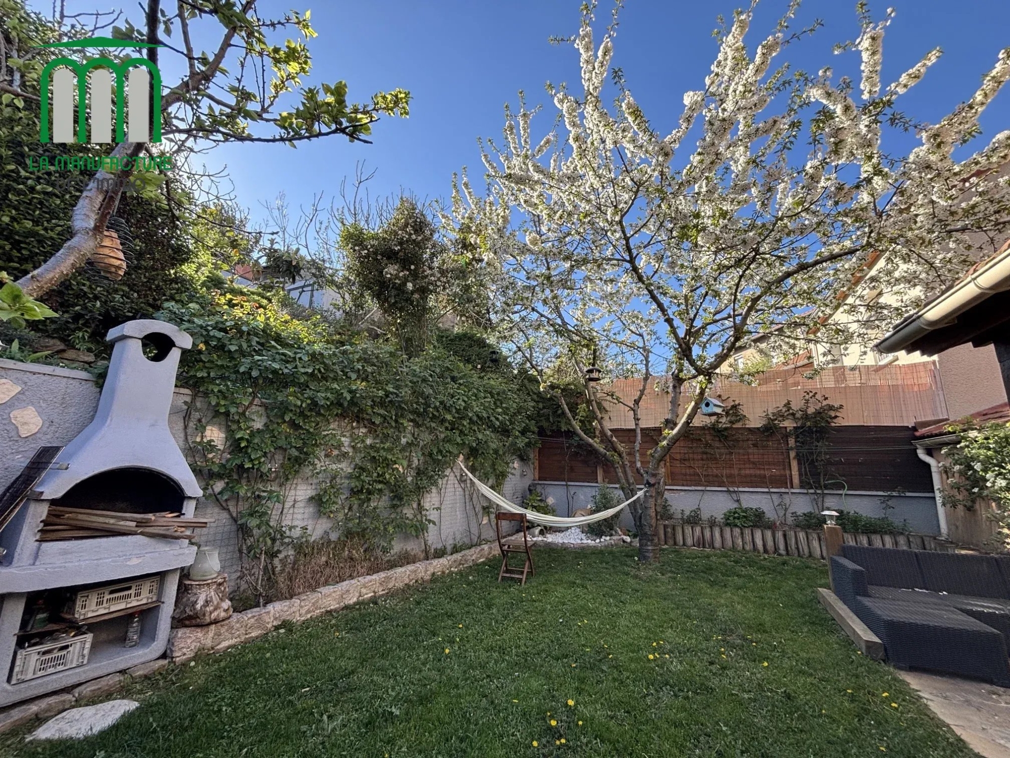 SAINT ETIENNE HAUTS DE JACQUARD – Maison T4 mitoyenne d’un côté de 81,28m² avec jardin + garage